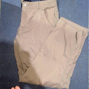 Men’s Green Prana Cargo Pants/shorts